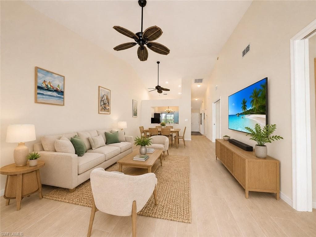 2888 Crown Pointe Blvd, Naples