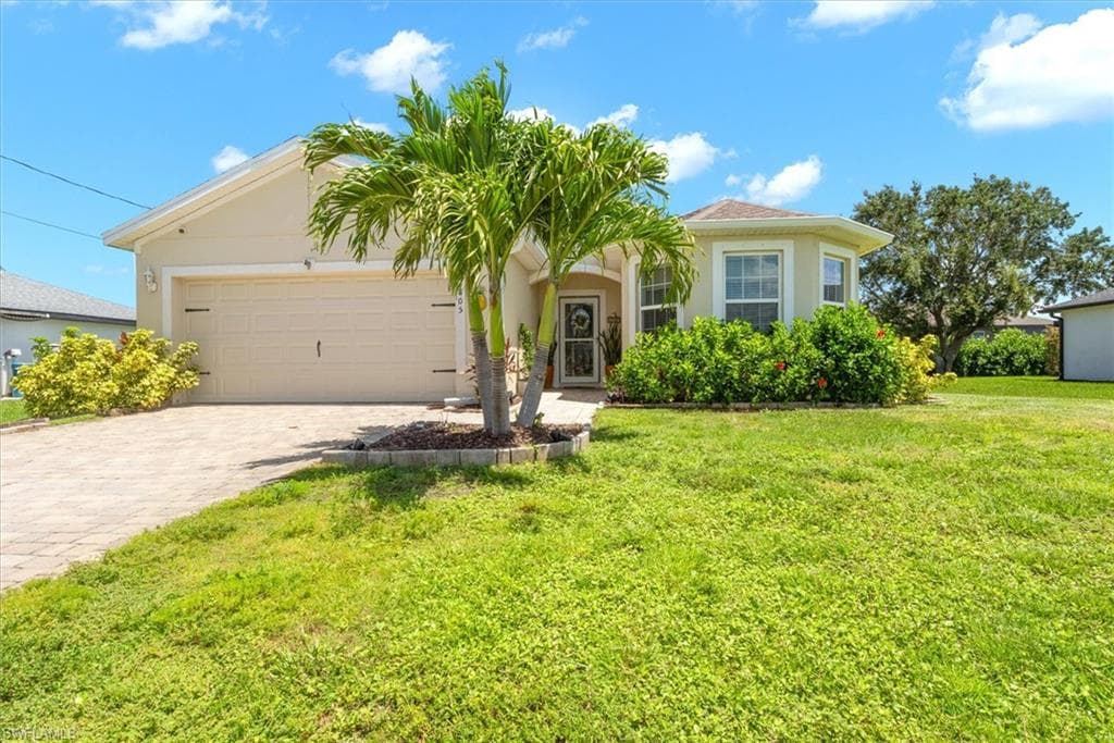 2805 4th Ter, Cape Coral