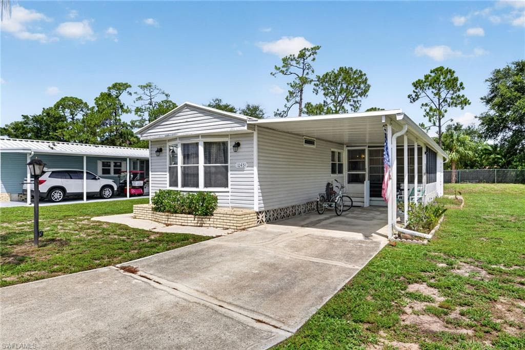 10451 Wales Loop, Bonita Springs, photo 2
