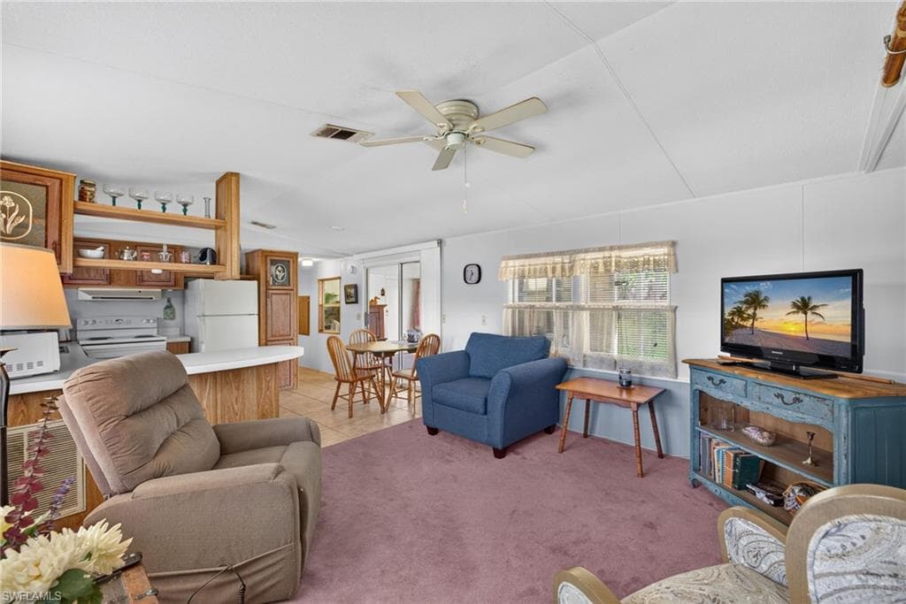 10451 Wales Loop, Bonita Springs