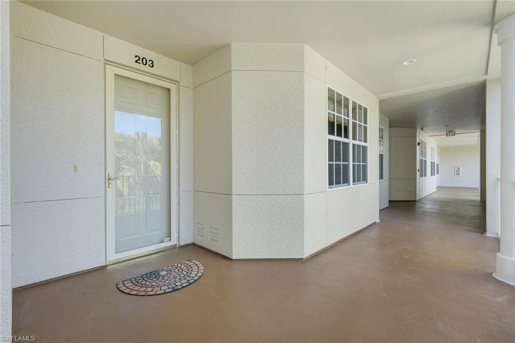 4864 Hampshire Ct #203, Naples, photo 2