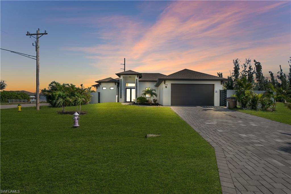 1600 1st St, Cape Coral, photo 2