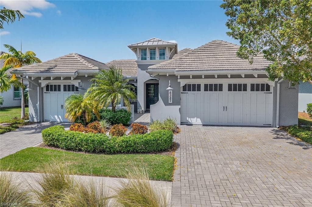 6387 Warwick Ave, Naples, photo 2
