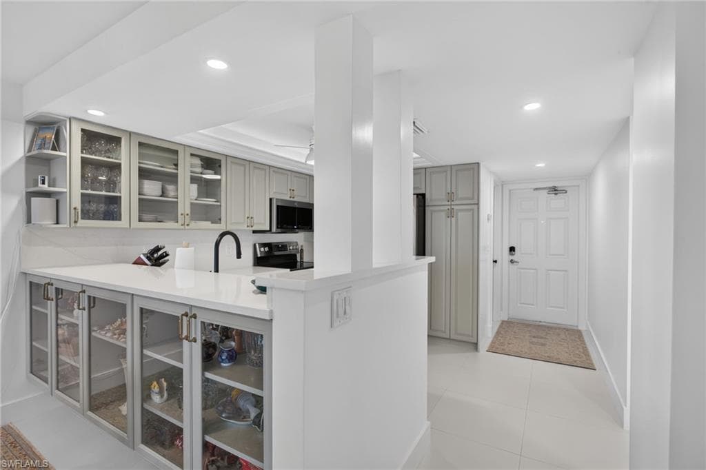 26000 Hickory Blvd #705, Bonita Springs, photo 3