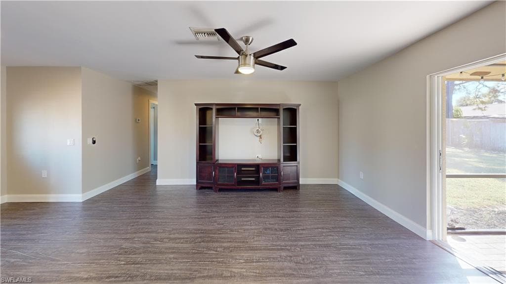 27514 Playa Del Rey Ln, Bonita Springs, photo 3