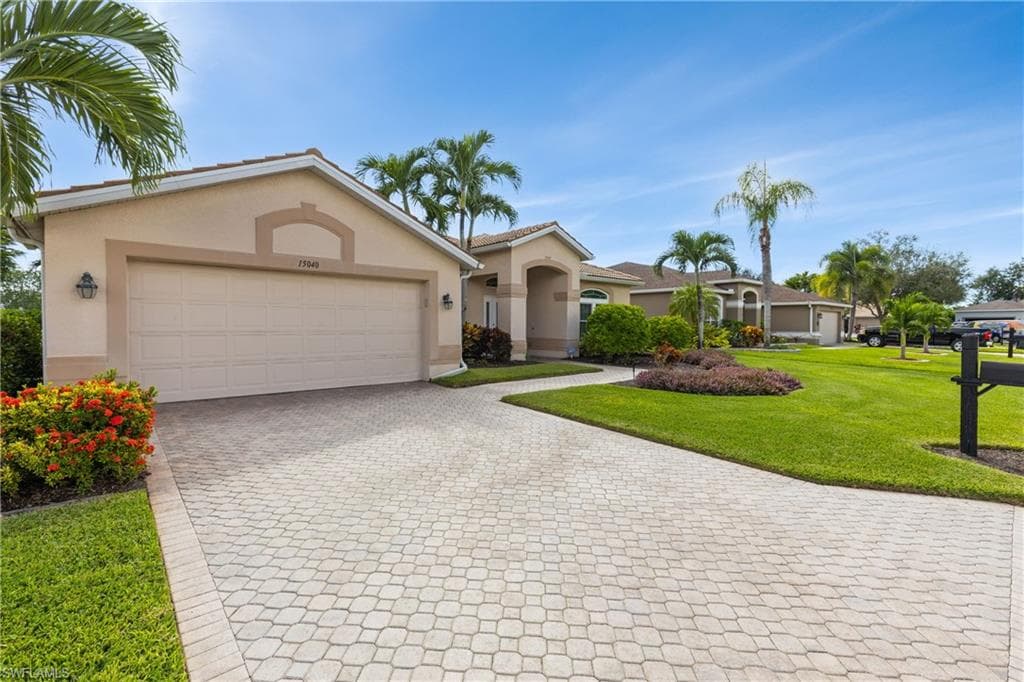 15040 Balmoral Loop, Fort Myers, photo 3
