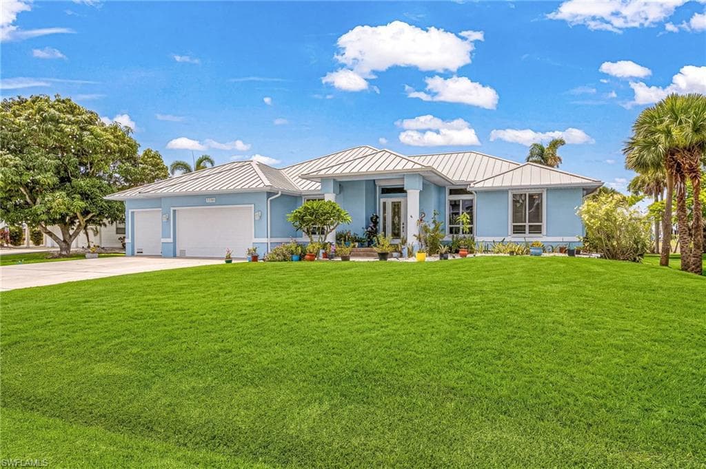 7791 Grande Pine Rd, Bokeelia, photo 3