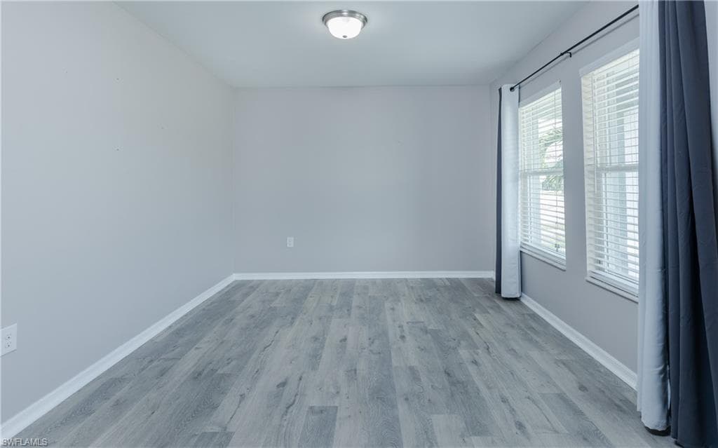 1916 12th Ter, Cape Coral, photo 3