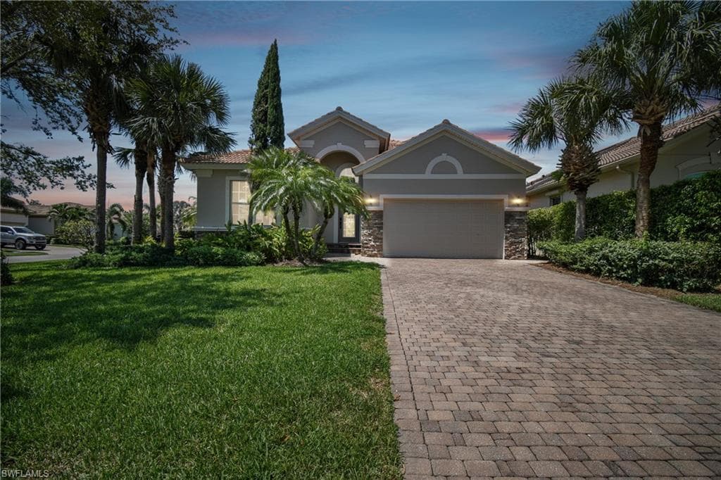 5742 Calmar Breeze Ln, Fort Myers
