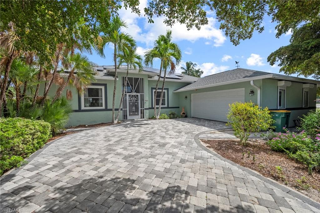 205 2nd St, Bonita Springs, photo 2