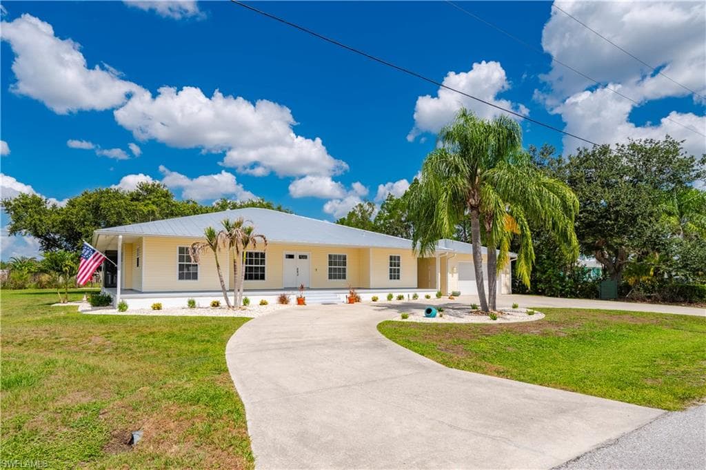 569 Rio Vista Ave, Punta Gorda