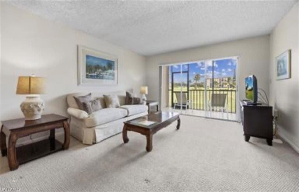 41 High Point Cir #105, Naples