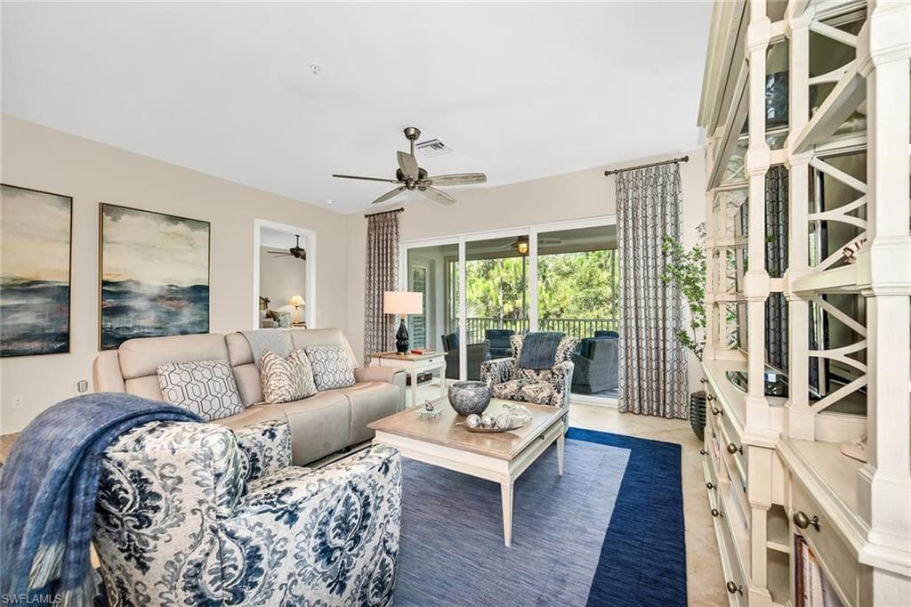 7825 Hawthorne Dr #2104, Naples, photo 2