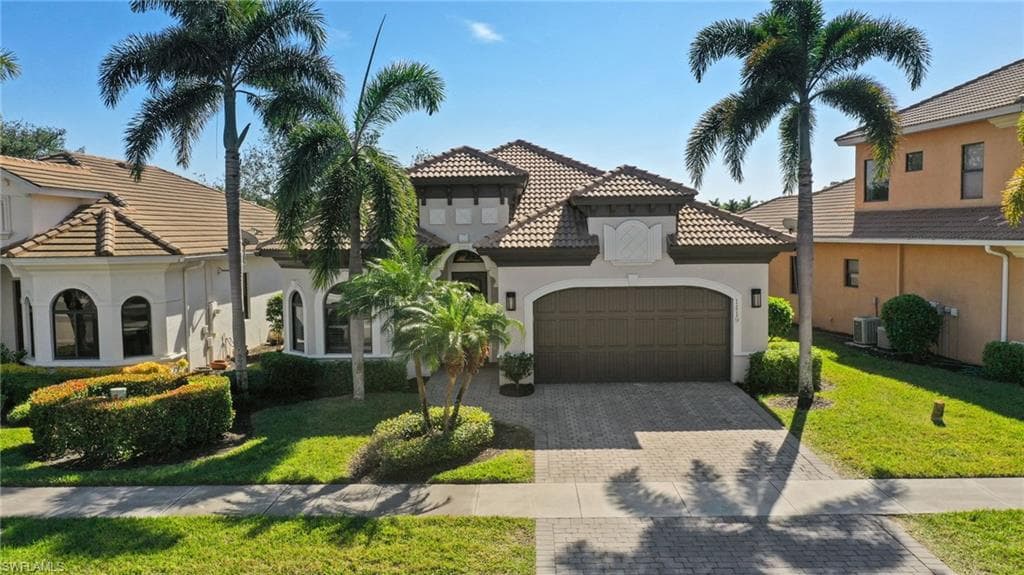 1419 Serrano Cir, Naples, photo 2