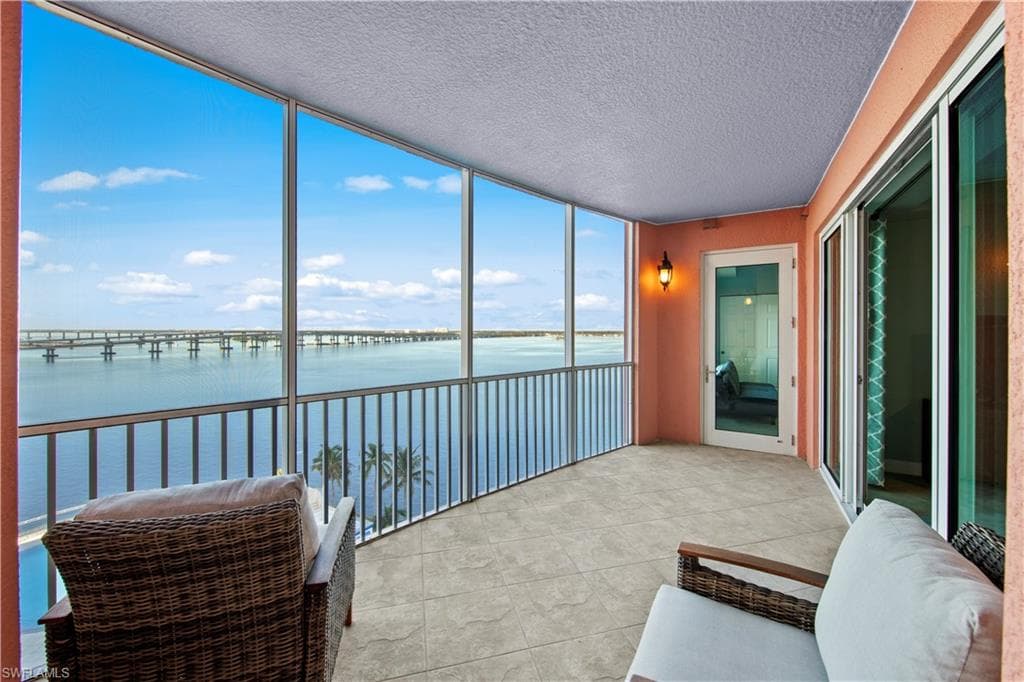 2745 1st St #801, Fort Myers, photo 2
