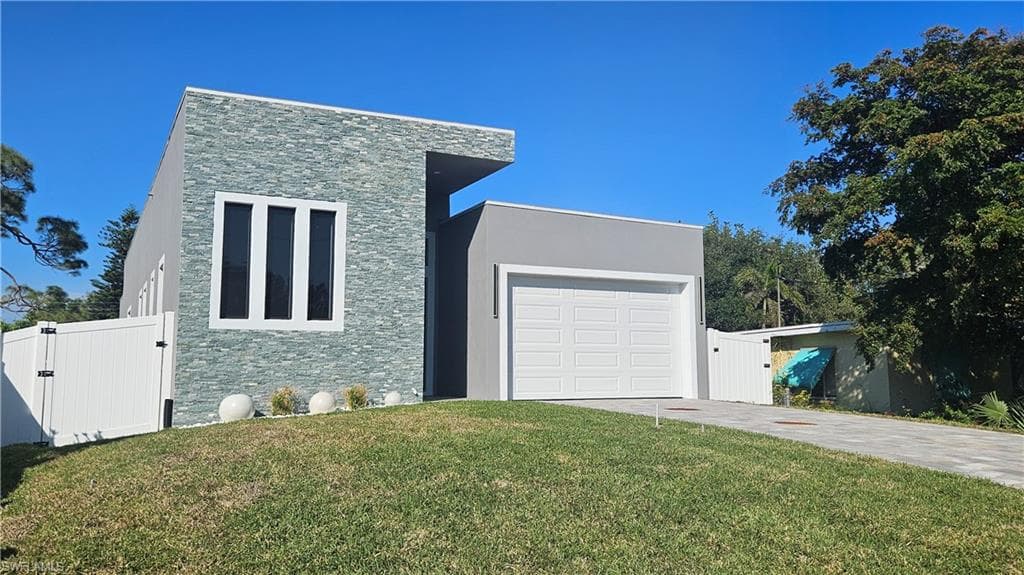 1297 Trail Terrace Dr, Naples, photo 2