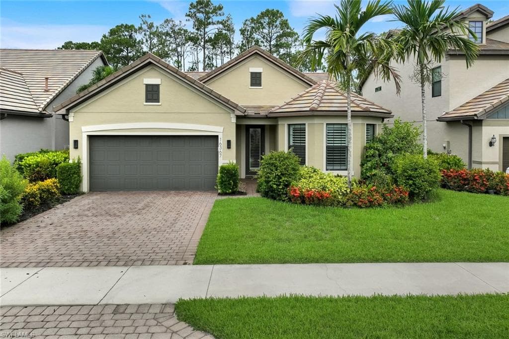 16367 Halberry Ln, Naples, photo 2
