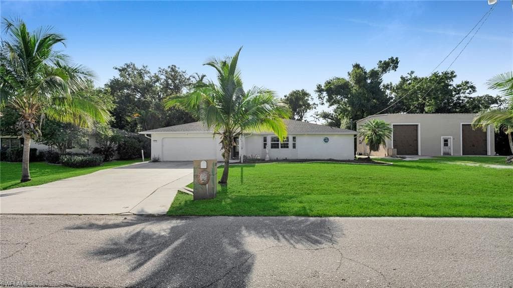 1672 Many Rd, North Fort Myers, photo 2
