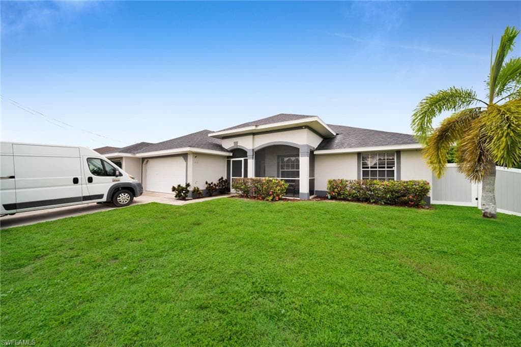 321 19th St, Cape Coral