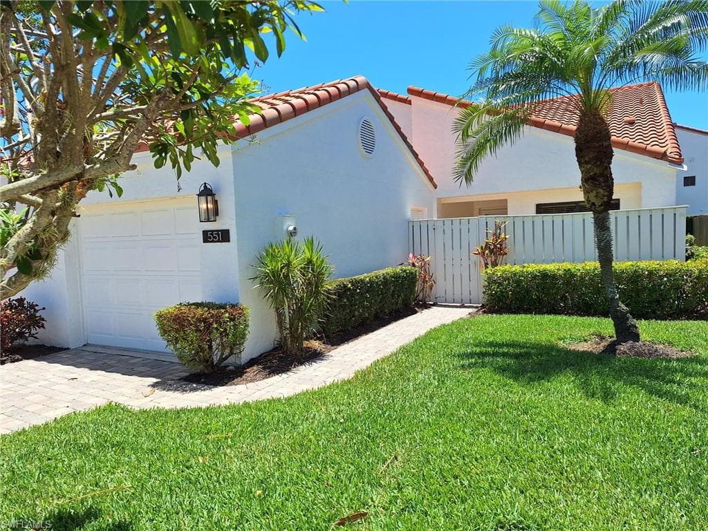 551 Beachwalk Cir, Beachwalk Gardens