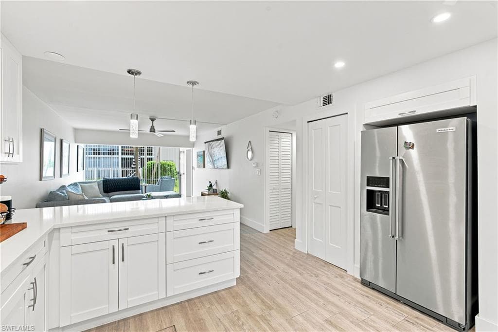 1417 Chesapeake Ave #106, Naples, photo 3