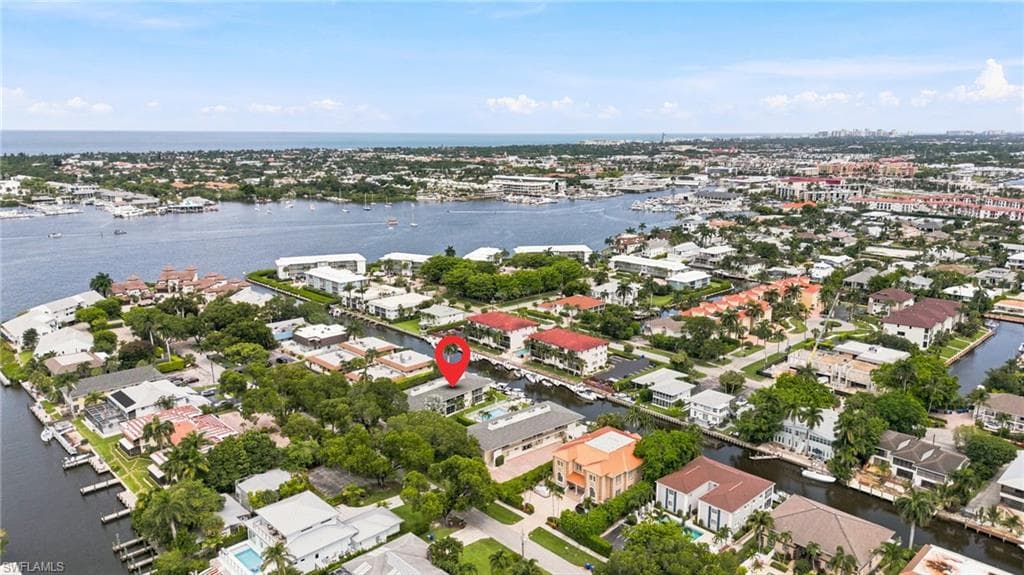1417 Chesapeake Ave #106, Naples