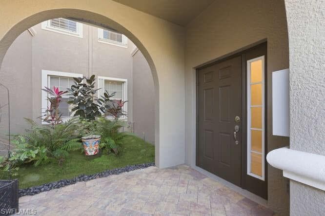 10351 Glastonbury Cir #202, Fort Myers, photo 3