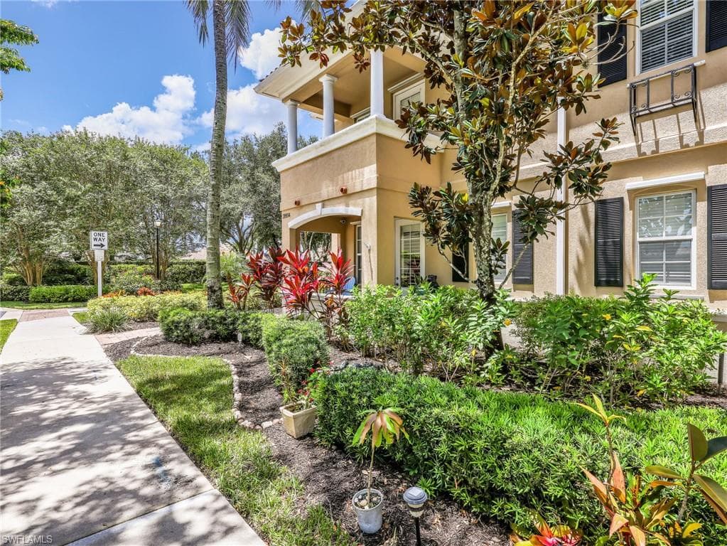 28614 Alessandria Cir, Bonita Springs, photo 2