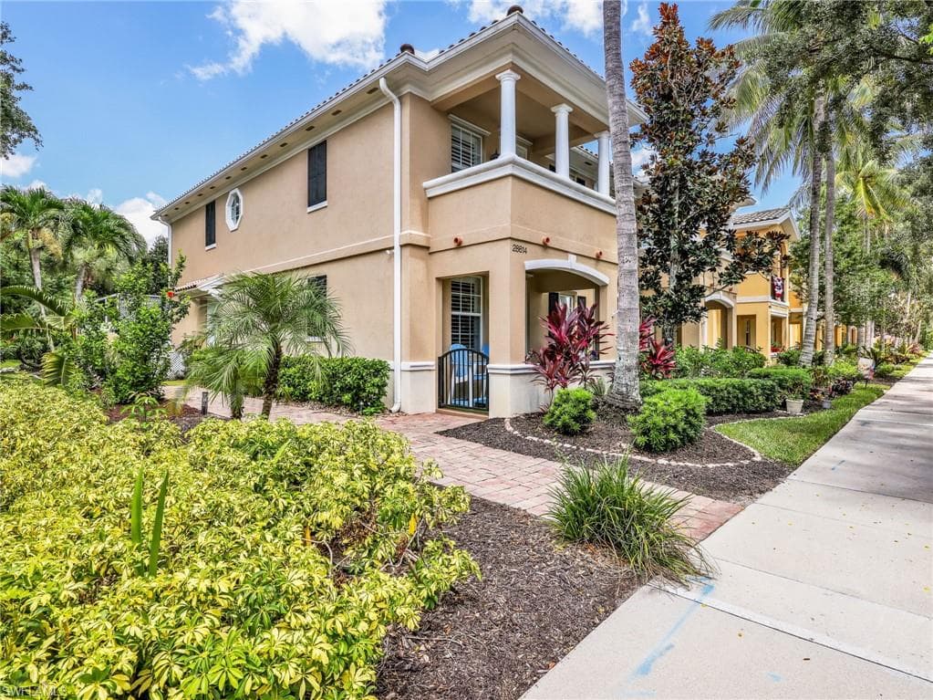 28614 Alessandria Cir, Bonita Springs, photo 3