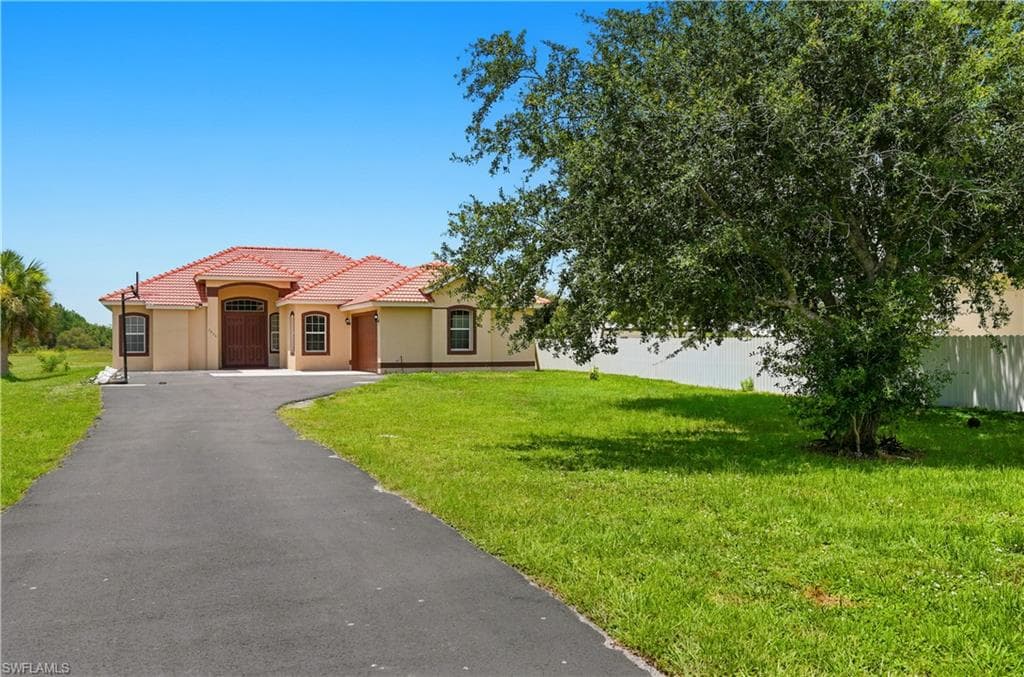 2930 35th Ave, Naples