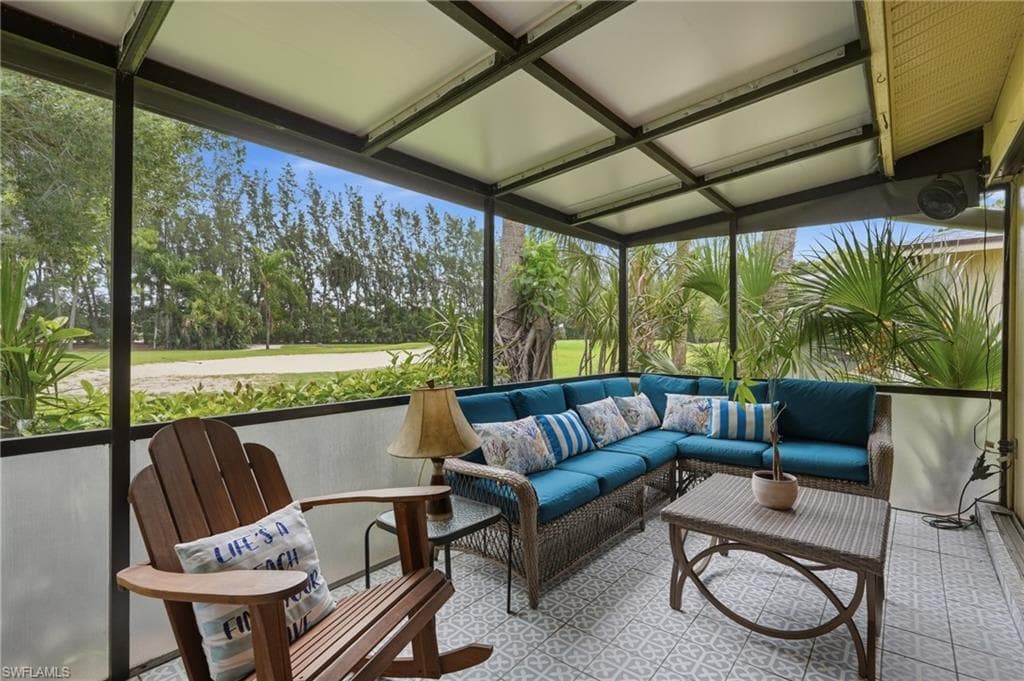 175 Forest Lakes Blvd #175, Naples