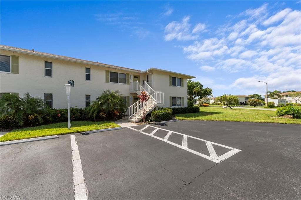 720 Teryl Rd #2, Naples, photo 3