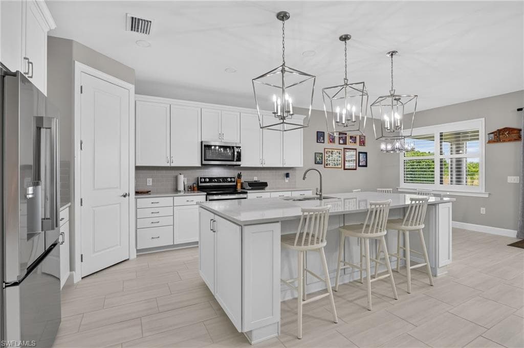 17624 Kinzie Ln, Estero, photo 3