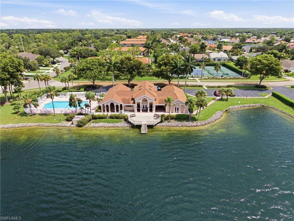1768 Royal Cir #1402, Naples