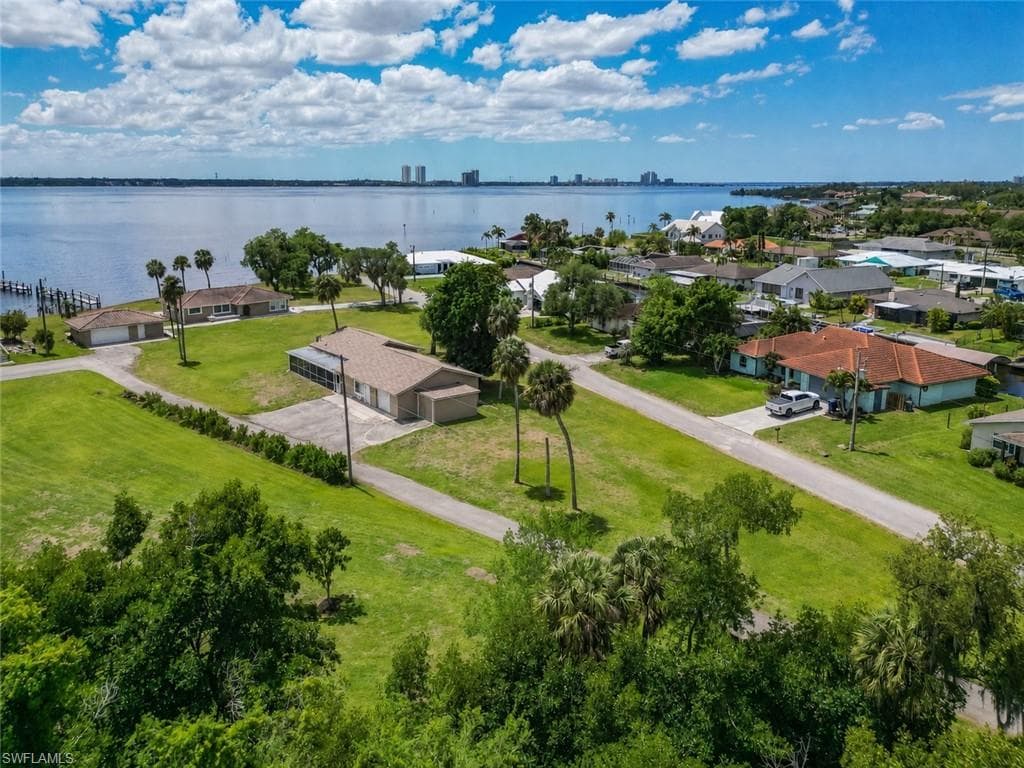 1808 Stevenson Rd, North Fort Myers, photo 3