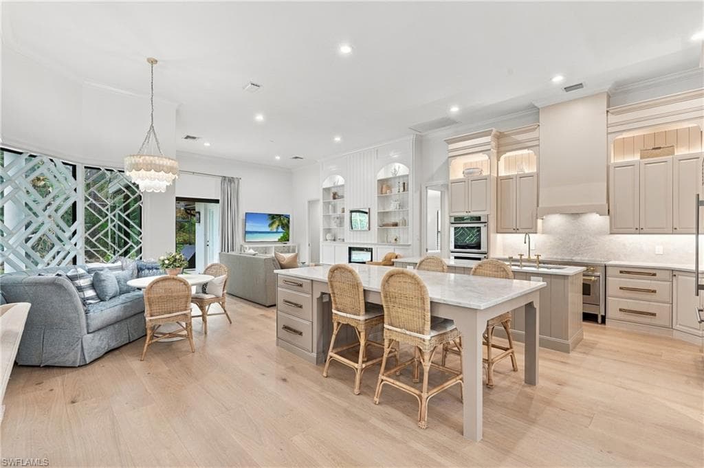 9833 Clear Lake Cir, Naples, photo 2