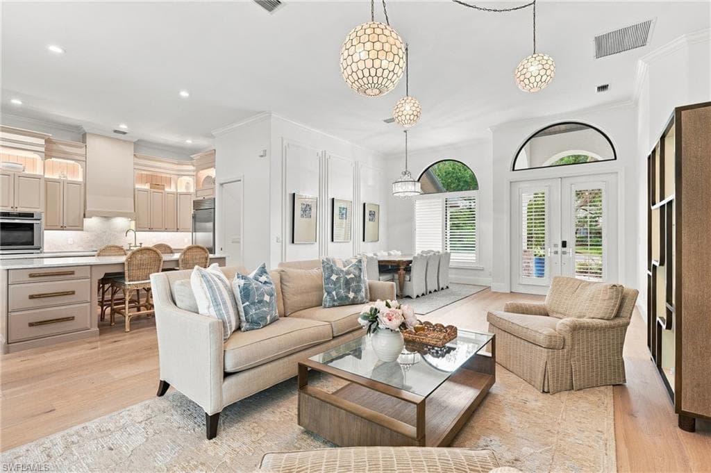 9833 Clear Lake Cir, Naples, photo 3