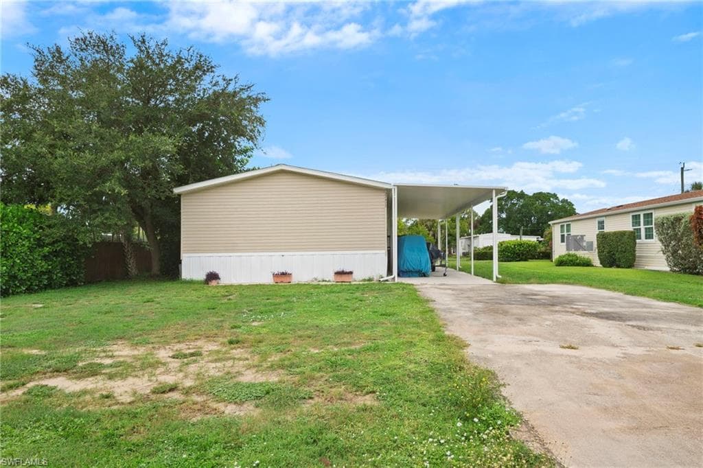 27472 Rue Viauv Ave, Bonita Springs