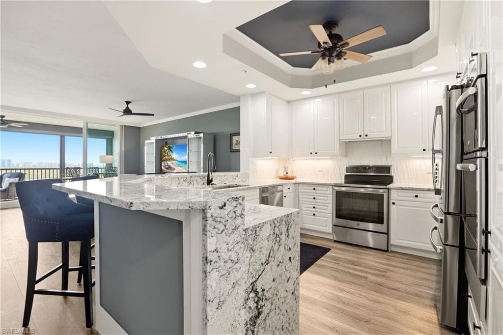 425 Cove Tower Dr #1002, Naples