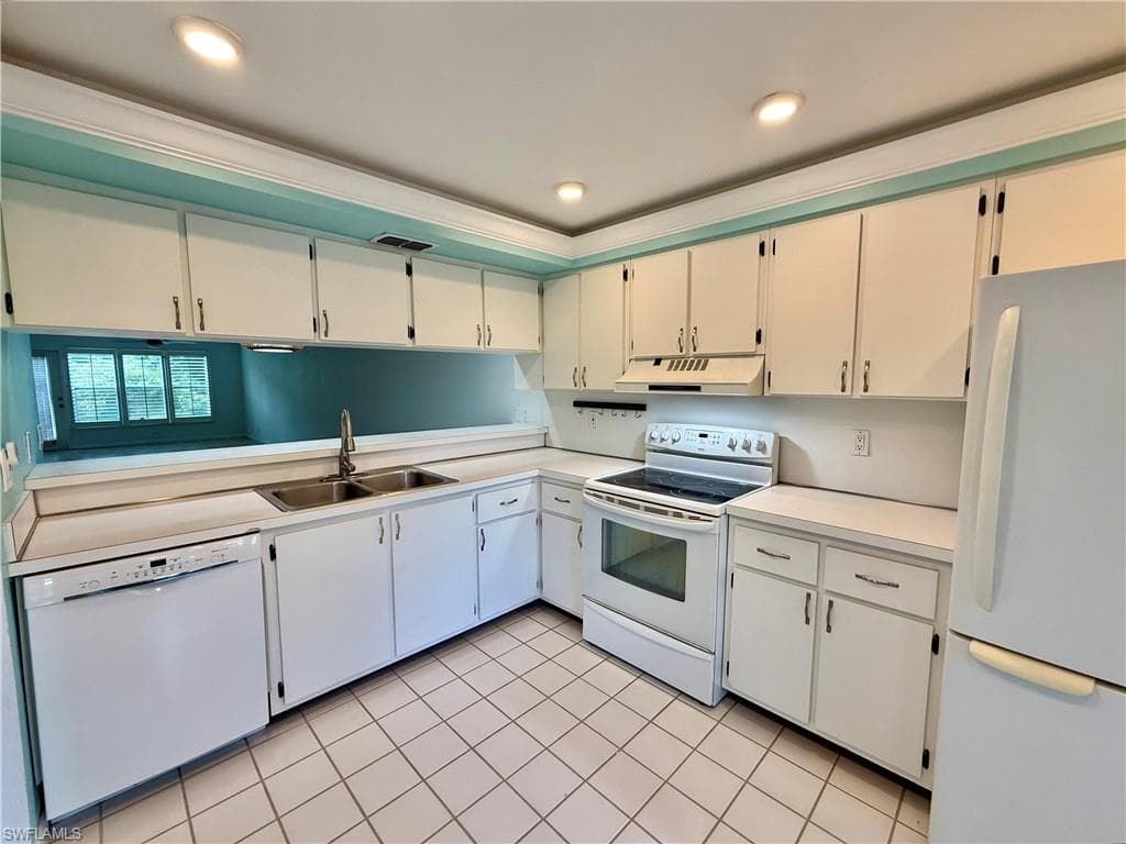 4001 Ice Castle Way #1, Naples, photo 3