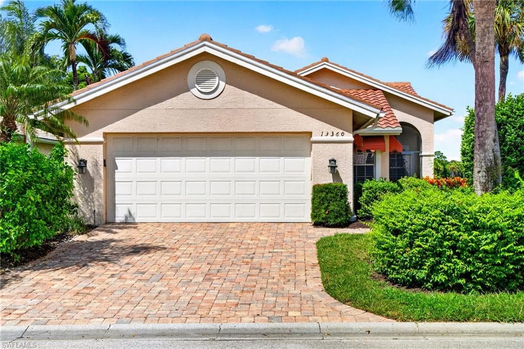 13360 Southampton Dr, Bonita Springs, photo 2