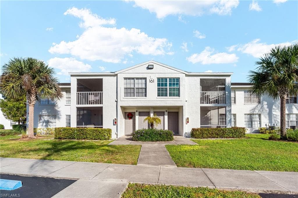 161 Santa Clara Dr #10, Naples, photo 2
