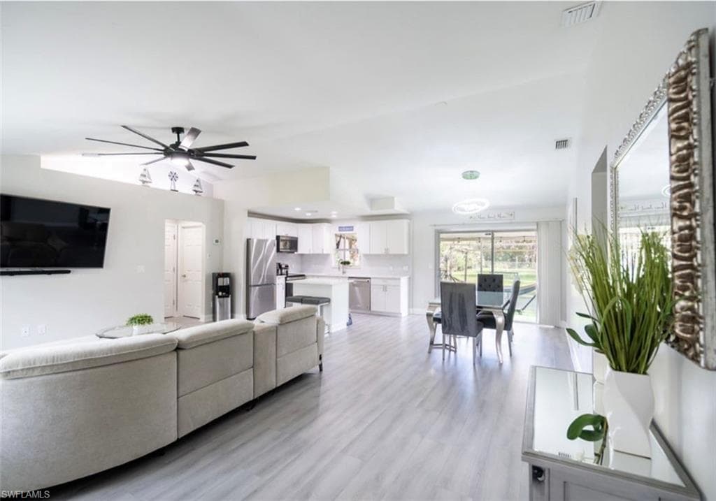 3470 White Blvd, Naples, photo 3