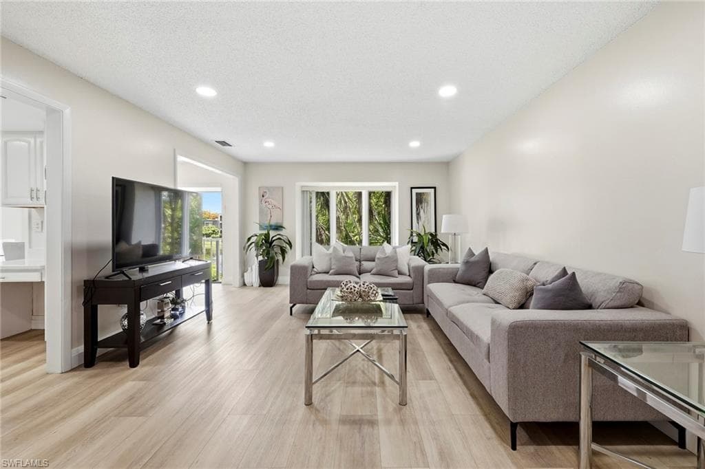428 Meadowlark Ln #428-B, Naples, photo 2