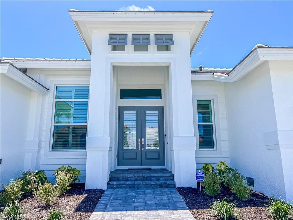 554 Barfield Dr, Marco Island