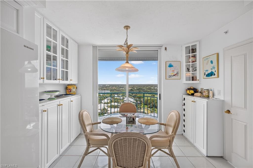 7515 Pelican Bay Blvd #17b, Naples, photo 3