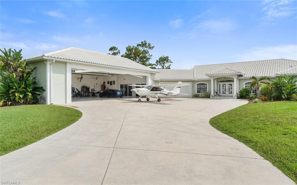 18683 Baseleg Ave, North Fort Myers