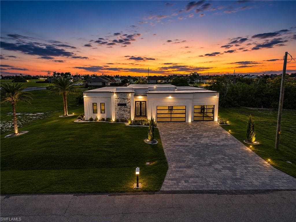 806 33rd Ave, Cape Coral