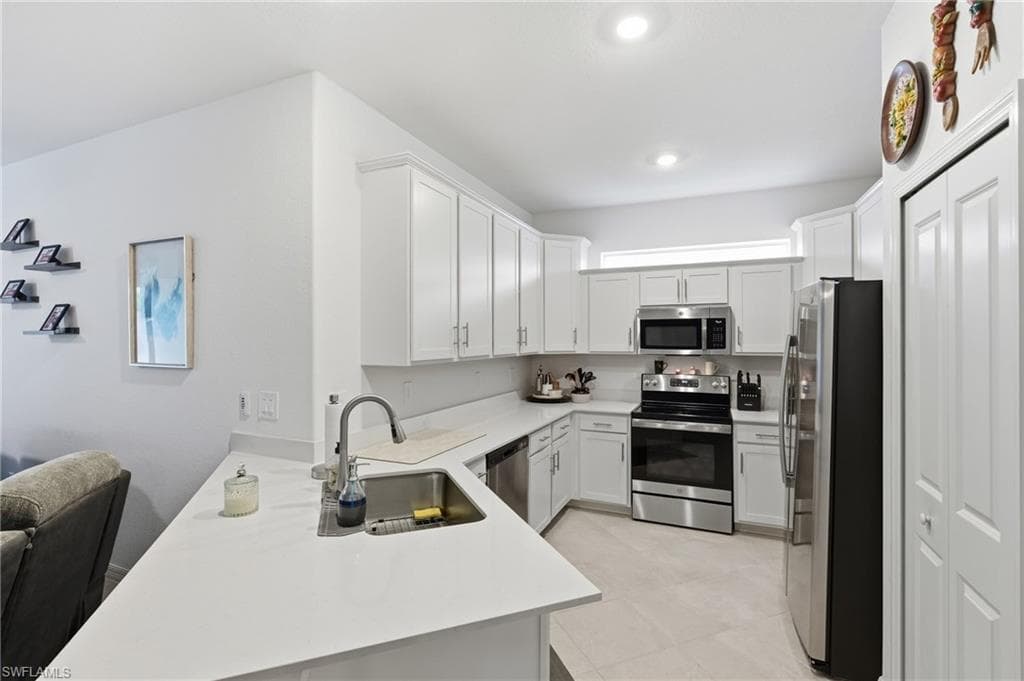 2228 Dragonfruit Way, Naples, photo 2