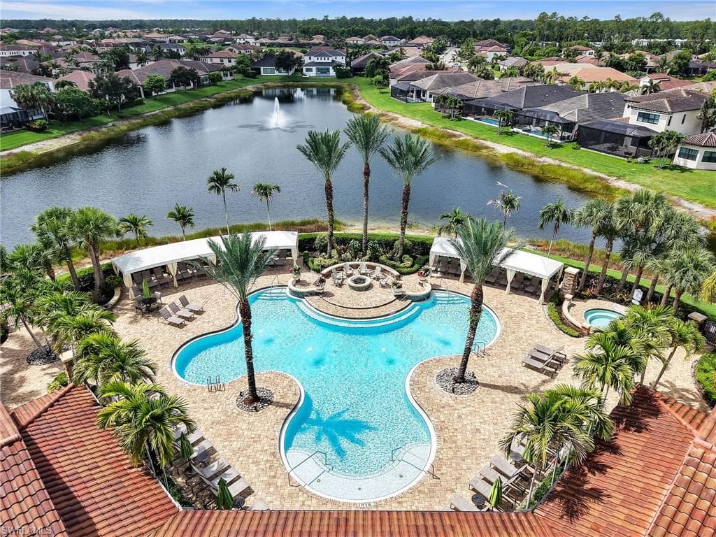 9157 Glenforest Dr, Naples, photo 2